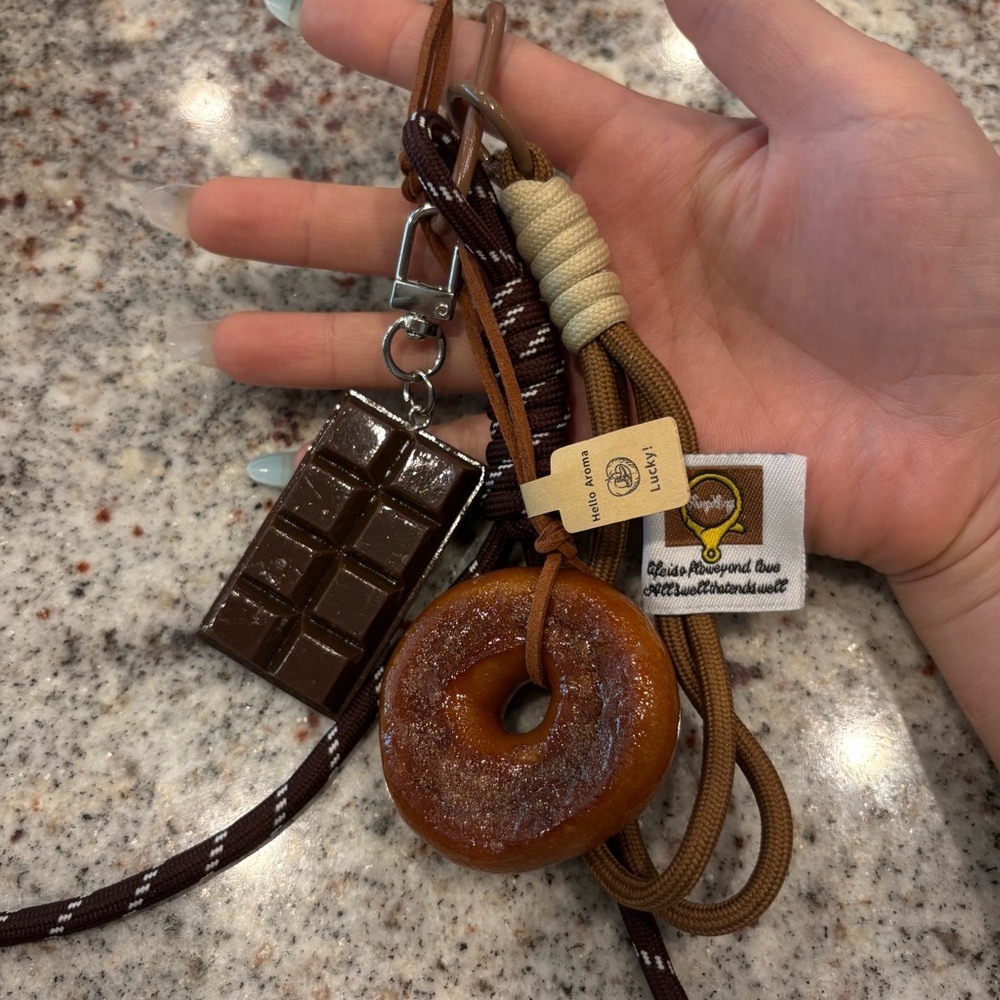 Songmont Brown and Tan Accessory Set